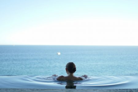 Débrancher pour mieux rayonner : le vrai luxe des entrepreneurs conscients